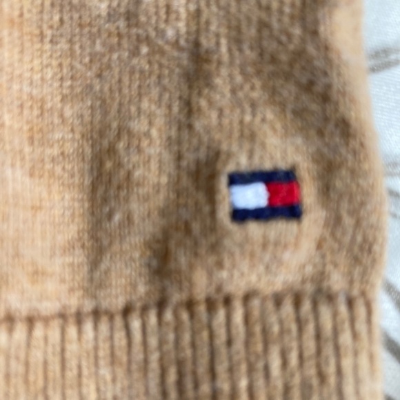 Tommy Hilfiger pink white diamond plaid pullover sweater - Picture 5 of 7